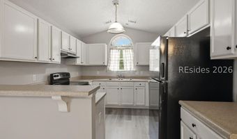 8 Star Magnolia Dr, Beaufort, SC 29907