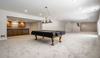 10571 Chatham Ct, Carmel, IN 46032