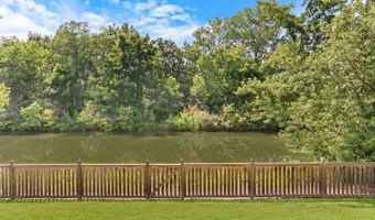 700 Needlegrass Pkwy, Antioch, IL 60002