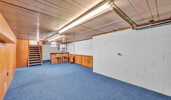 154 Walnut Dr, Amherst, OH 44001