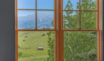 390 Hayrake Ln, Bozeman, MT 59715