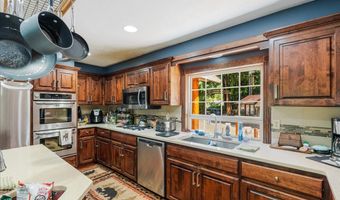 20525 E MOUNTAIN COUNTRY Ln, Brightwood, OR 97011