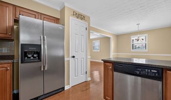 225 W Gate Dr, Baxter, TN 38544