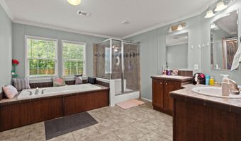 215 Hines Dr, Bonneau, SC 29431