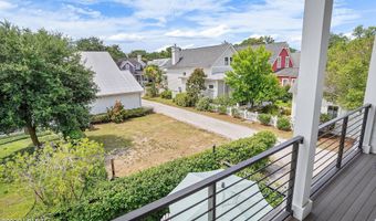 706 Bladen St, Beaufort, SC 29902