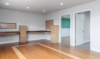 855 Aquidneck Ave 2, Middletown, RI 02842