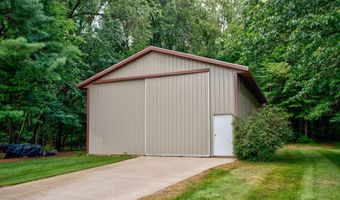 3235 Lakeview Dr, Allegan, MI 49010