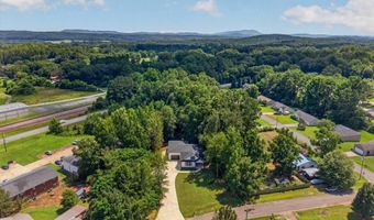 270 CHOCCOLOCCO Dr, Anniston, AL 36207