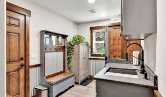 300 E SEASONS Rd, Athol, ID 83801