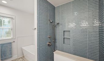 4 Waterbird Dr, Beaufort, SC 29907