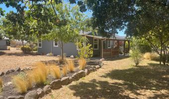 1320 Kawana Ter, Santa Rosa, CA 95404