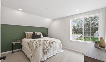 656 Madison St, Anoka, MN 55303