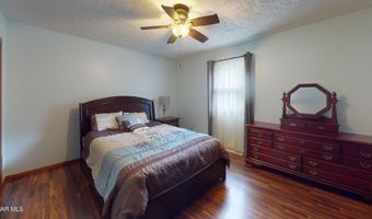 1647 Saint Francis Ln, Altoona, PA 16602