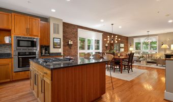 729 N FAYETTE St, Alexandria, VA 22314