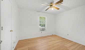 2811 New Castle Ln, Albany, GA 31701