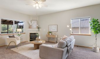 8712 SW WAKKILA Ter, Beaverton, OR 97007