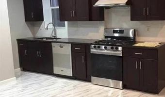779 BROADWAY 2F, Bayonne, NJ 07002