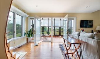 1501 Beacon Hill Rd, Block Island, RI 02807