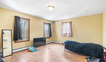 389 Douglas Pike, North Smithfield, RI 02896