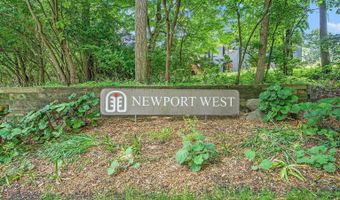 2174 Overlook Ct, Ann Arbor, MI 48103