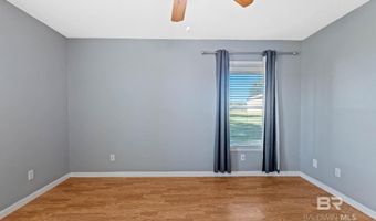236 Beacon Ln, Atmore, AL 36502