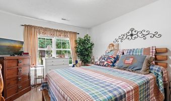 1238 Hunters Walk, Ashland, OH 44805