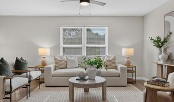 930 Bellestri Dr, Ballwin, MO 63021