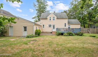 125 Eighth St, Belford, NJ 07718