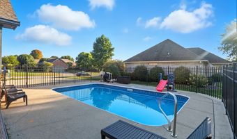 1665 Danaher St, Indianapolis, IN 46217