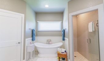 121 County Road 2571, Alvord, TX 76225