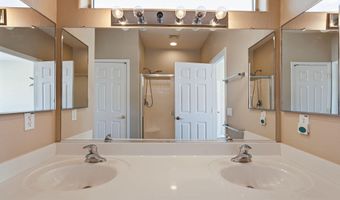 3220 E GLENEAGLE Dr, Chandler, AZ 85249