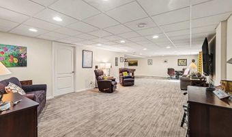 567 Ivyland St, Ann Arbor, MI 48108