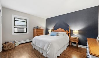 123 Park Ave B3, Amityville, NY 11701