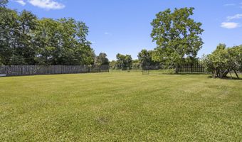 866 Washington St, Bay St. Louis, MS 39520