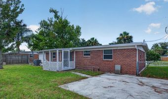 87 SARATOGA Cir S, Atlantic Beach, FL 32233
