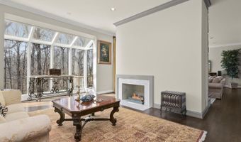 1 LAKE POTOMAC Ct, Potomac, MD 20854