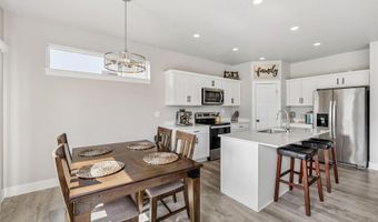 2106 Ammann Dr, Adel, IA 50003