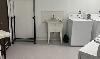 400 W 76th Ave #206, Anchorage, AK 99518