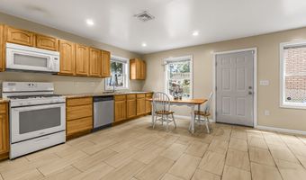 196 5th St, Bridgeport, CT 06607