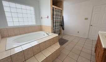 316 S Sixth St, Anthony, TX 79821