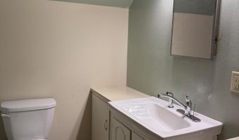 502 SE 11th Ave, Aberdeen, SD 57401