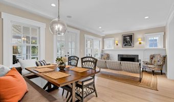 15 Liberty St, Chester, CT 06412