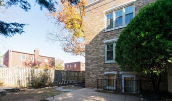3135 14TH St S, Arlington, VA 22204