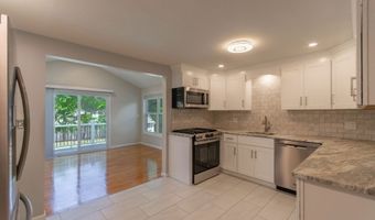 123 Mallard Cir, Agawam, MA 01001