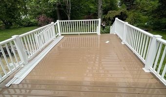 14 Wheelwright Rd, Barre, MA 01005