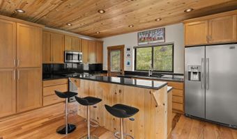 1015 W Wildwood Rd F, Avon, CO 81620
