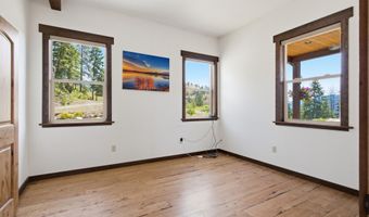1010 Mc Quade Gulch Dr, Clark Fork, ID 83811