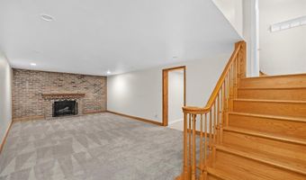 711 Riverview Dr, Alton, IL 62002