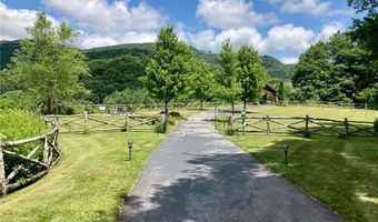 162- F Red Deer Run F, Banner Elk, NC 28604