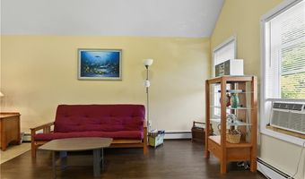 632 Whipple Ave, Burrillville, RI 02858
